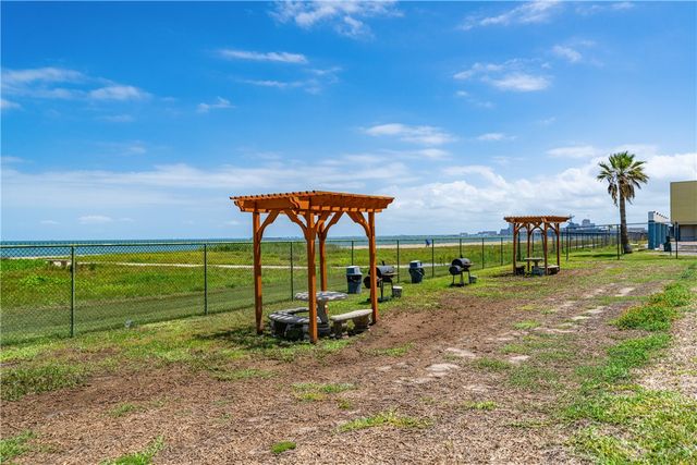 4000 Surfside Blvd 703, Corpus Christi, TX 78402
