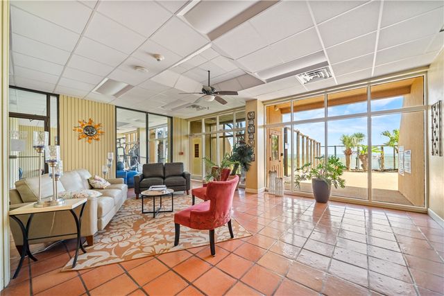 4000 Surfside Blvd 703, Corpus Christi, TX 78402