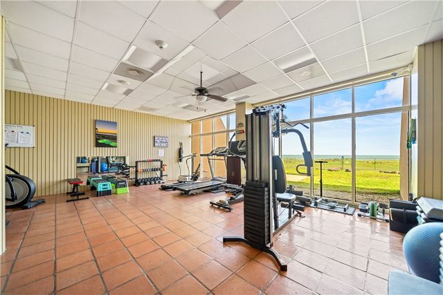 4000 Surfside Blvd 703, Corpus Christi, TX 78402