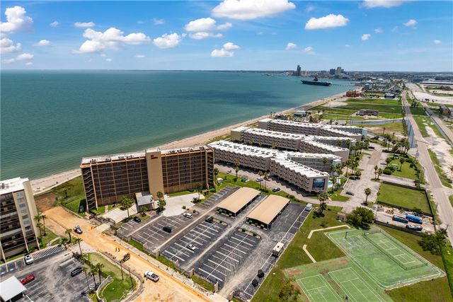 4000 Surfside Blvd 703, Corpus Christi, TX 78402