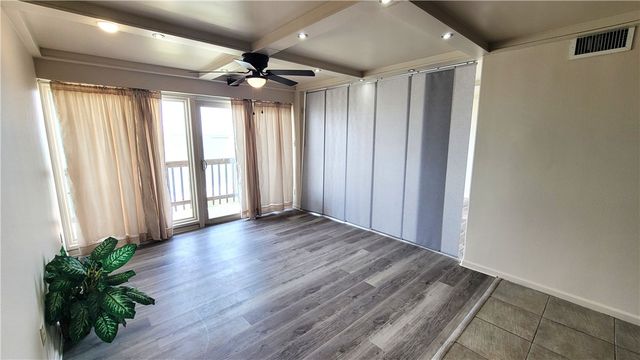 4000 Surfside Blvd 703, Corpus Christi, TX 78402
