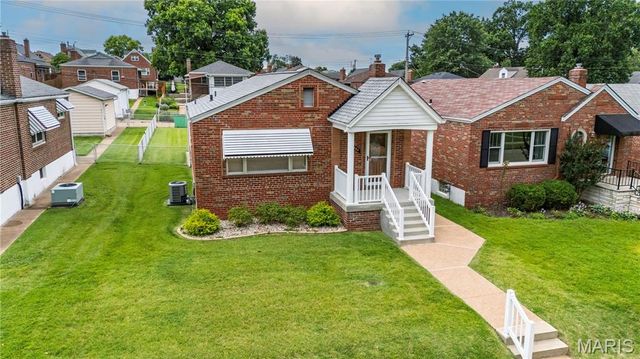 5644 Marquette Avenue, St Louis, MO 63139