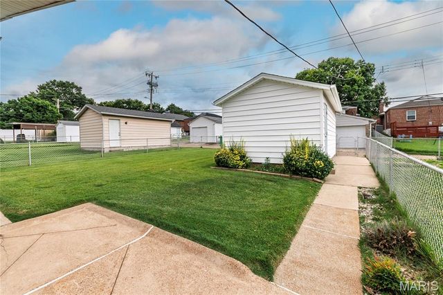 5644 Marquette Avenue, St Louis, MO 63139
