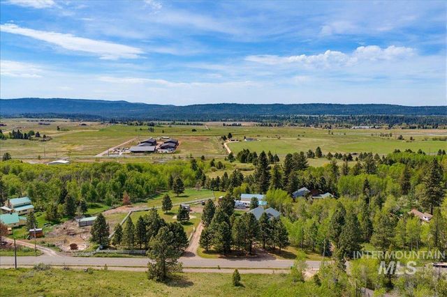 1260 S. Samson Trl., McCall, ID 83638