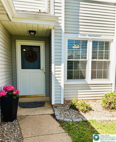 60 Carousel Circle, New Britain Boro, PA 18901