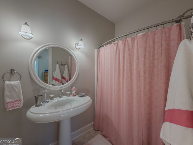 410 Caldwell Lane, Hoschton, GA 30548