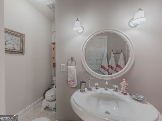 410 Caldwell Lane, Hoschton, GA 30548