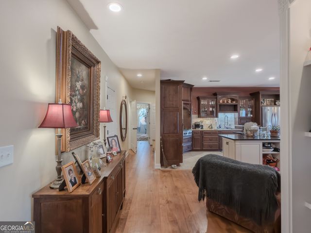410 Caldwell Lane, Hoschton, GA 30548