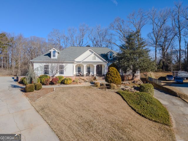 410 Caldwell Lane, Hoschton, GA 30548