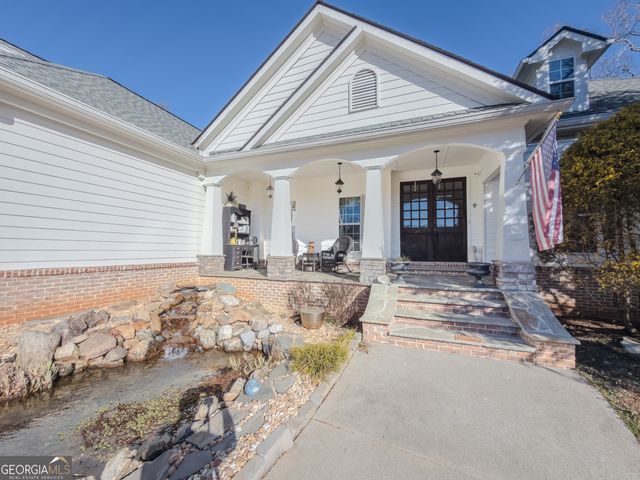 410 Caldwell Lane, Hoschton, GA 30548