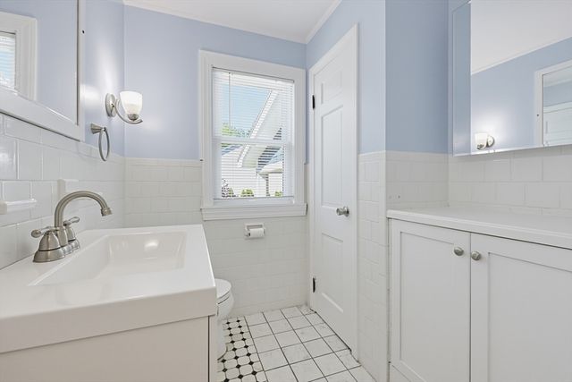 18 Prairie Ave., Bellingham, MA 02019