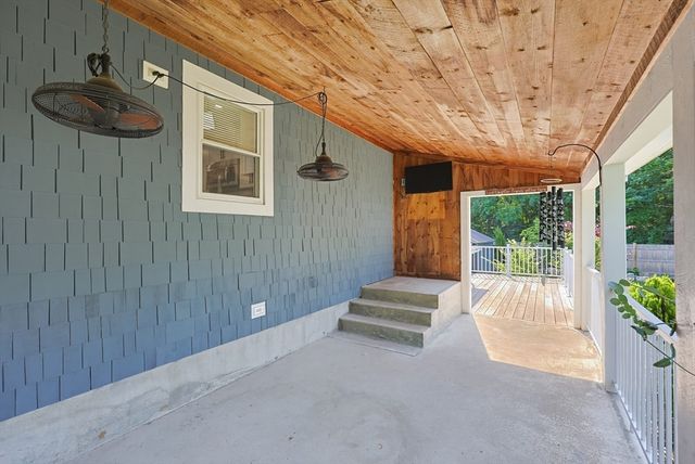 18 Prairie Ave., Bellingham, MA 02019