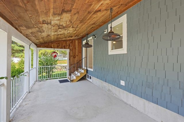 18 Prairie Ave., Bellingham, MA 02019