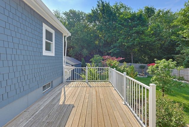 18 Prairie Ave., Bellingham, MA 02019