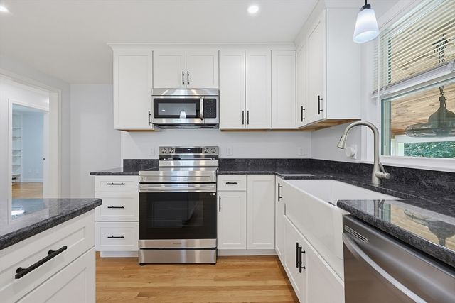 18 Prairie Ave., Bellingham, MA 02019