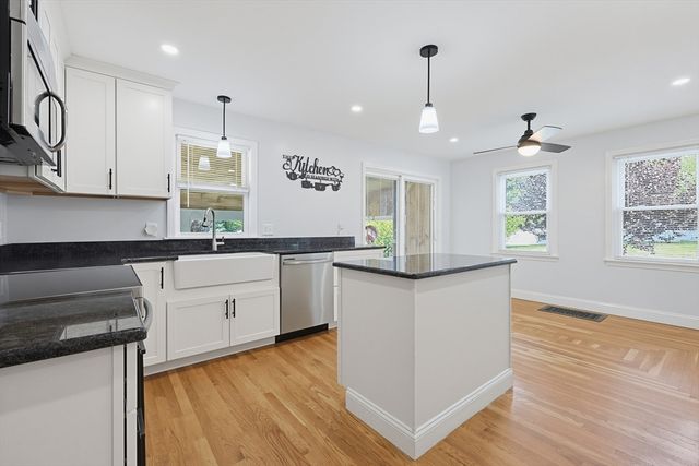 18 Prairie Ave., Bellingham, MA 02019
