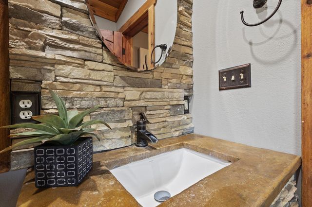 236 Homesite Road, Pottsboro, TX 75076