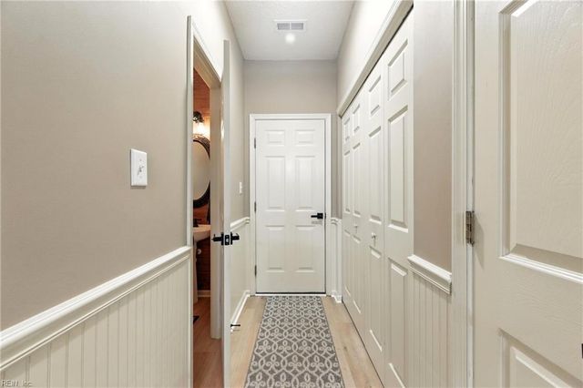 302 Dorothy DR, Yorktown, VA 23692