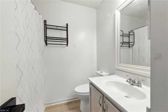 302 Dorothy DR, Yorktown, VA 23692