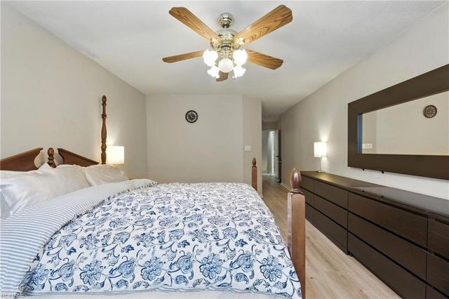 302 Dorothy DR, Yorktown, VA 23692