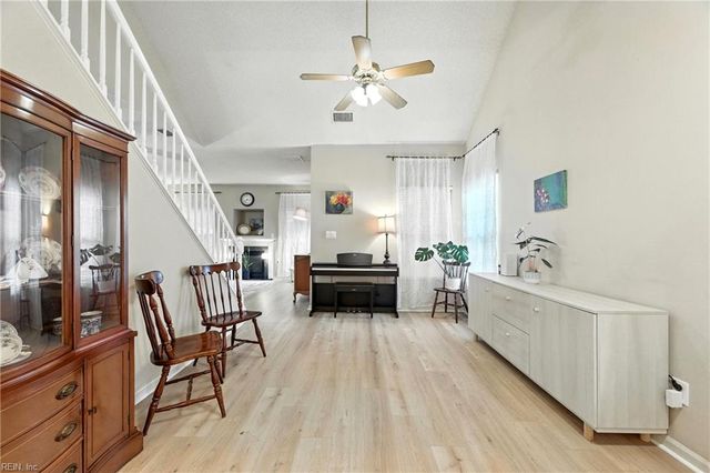 302 Dorothy DR, Yorktown, VA 23692