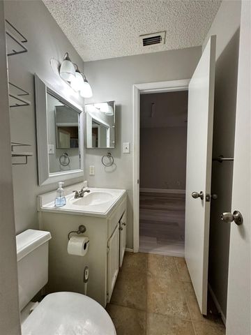 11301 Jollyville RD B2, Austin, TX 78759