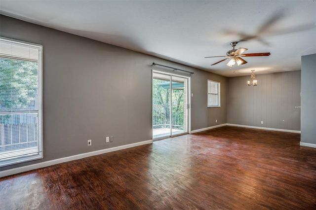 982 S Weatherred Drive B, Richardson, TX 75080