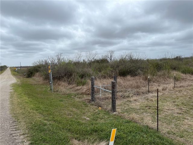 000 Adams Rd, Bayside, TX 78340