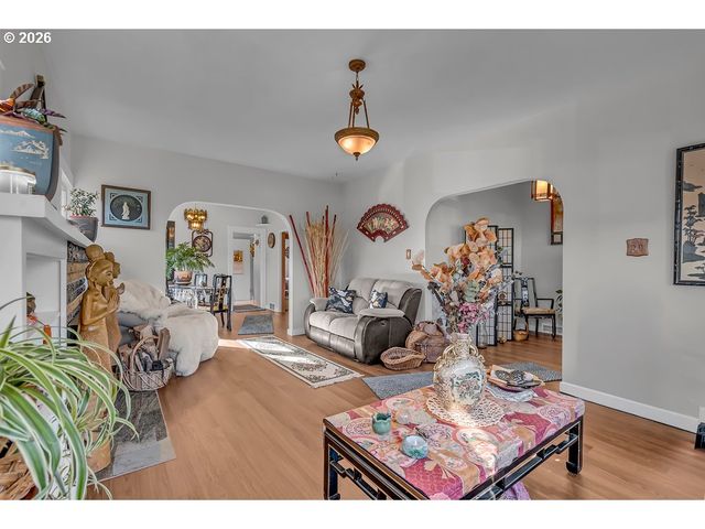 1115 Ne 70TH Ave, Portland, OR 97213