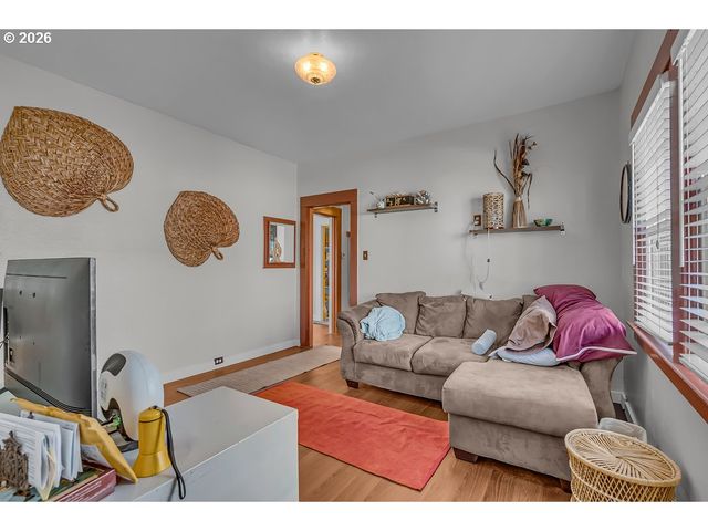 1115 Ne 70TH Ave, Portland, OR 97213