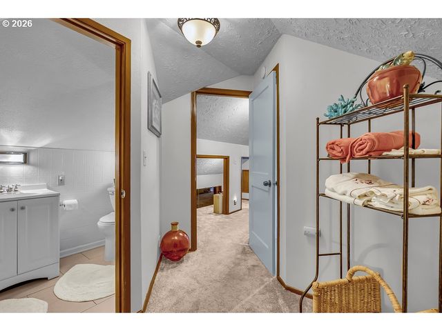 1115 Ne 70TH Ave, Portland, OR 97213
