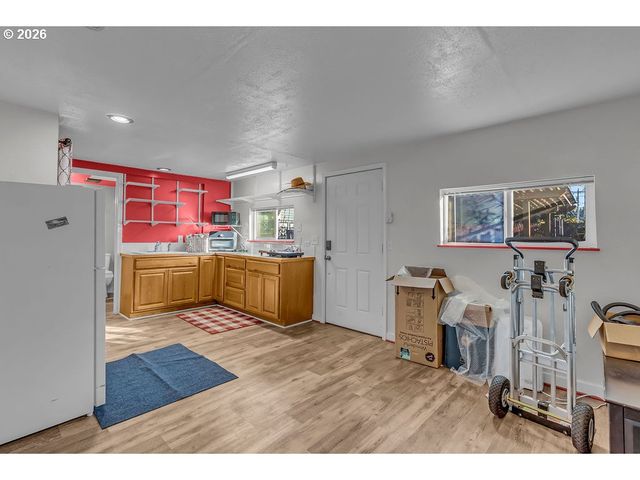 1115 Ne 70TH Ave, Portland, OR 97213