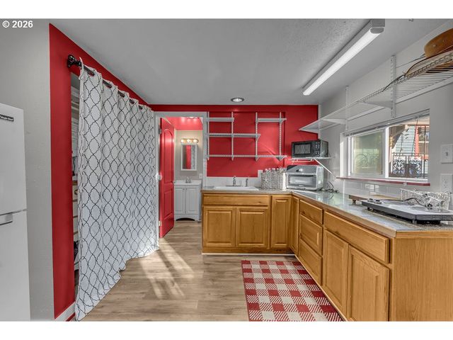 1115 Ne 70TH Ave, Portland, OR 97213