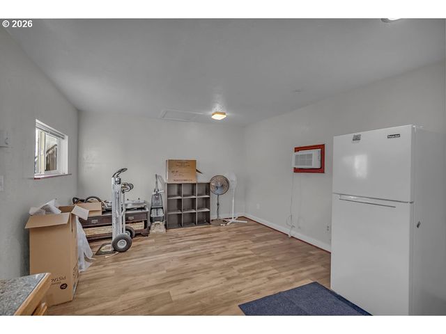 1115 Ne 70TH Ave, Portland, OR 97213