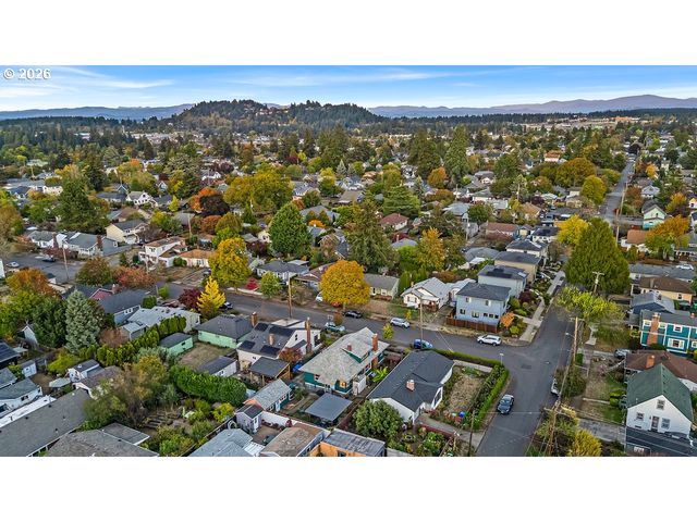 1115 Ne 70TH Ave, Portland, OR 97213