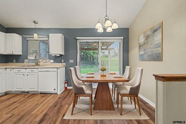 13526 Westport Circle, Bellevue, NE 68123