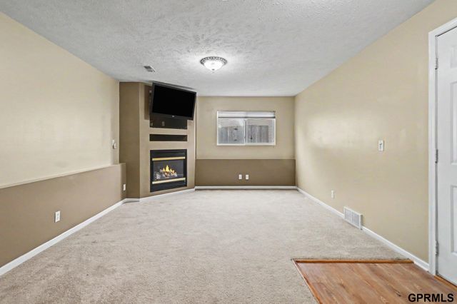 13526 Westport Circle, Bellevue, NE 68123