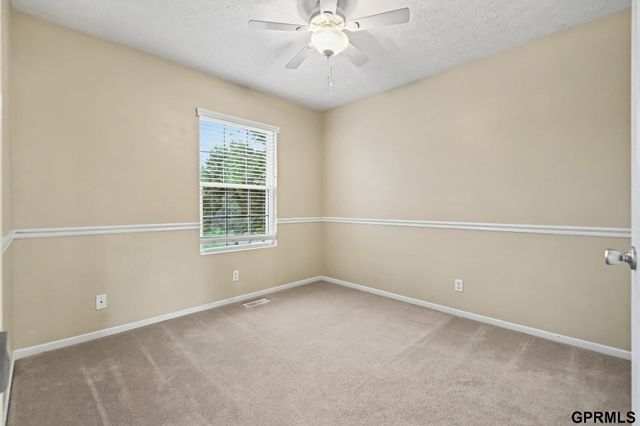 13526 Westport Circle, Bellevue, NE 68123