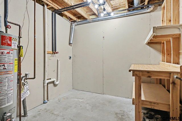 13526 Westport Circle, Bellevue, NE 68123