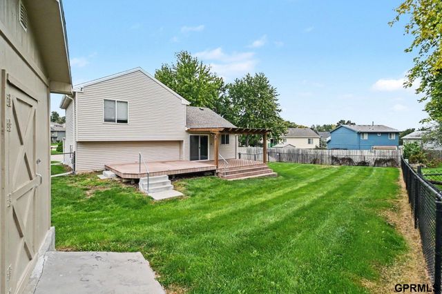 13526 Westport Circle, Bellevue, NE 68123