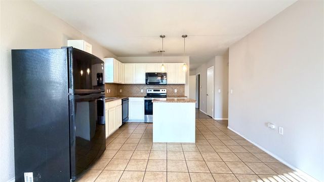 12333 Paloma Blanca WAY, Del Valle, TX 78617