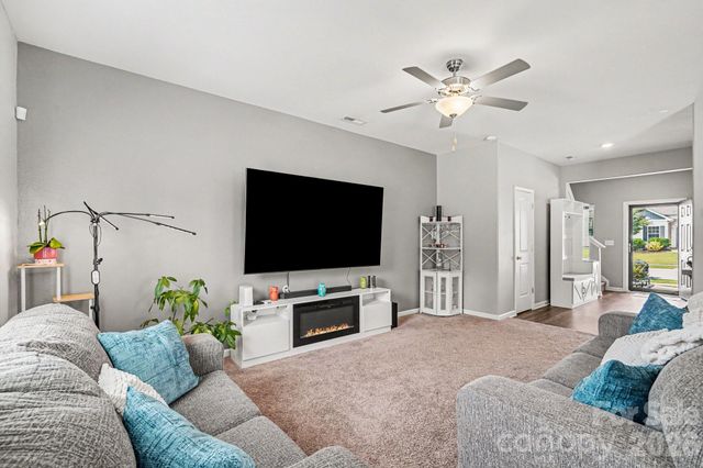 2238 Lanza Drive, Charlotte, NC 28215
