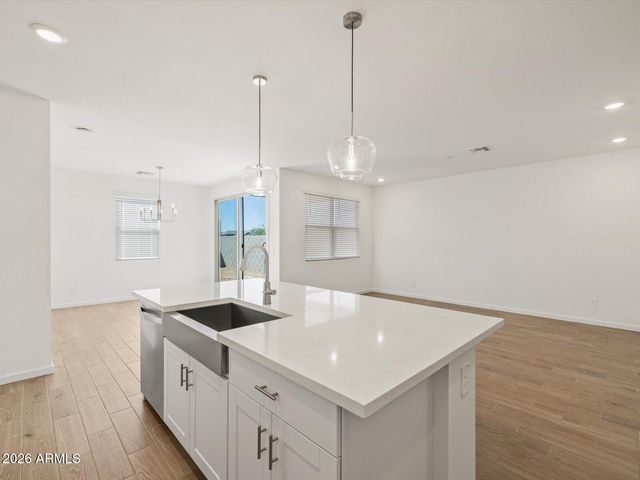 17641 W WOODLANDS Avenue, Goodyear, AZ 85338