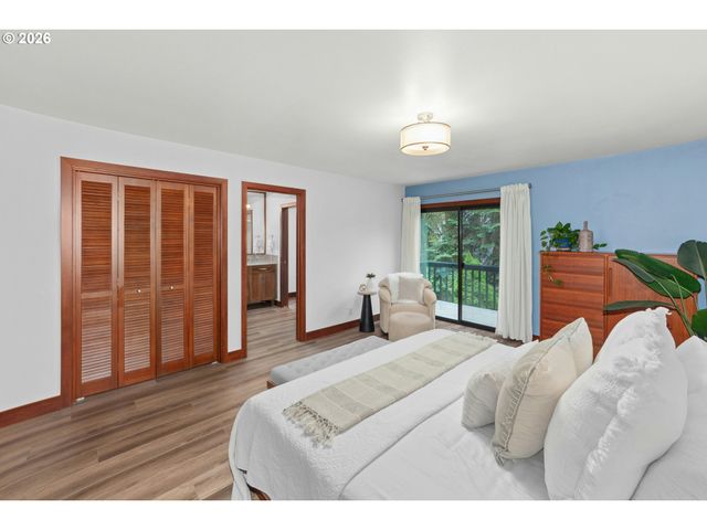 4445 Nw MALHUER Ave, Portland, OR 97229