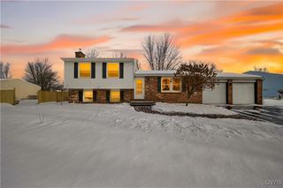 4041 Winterpark Drive, Clay, NY 13090