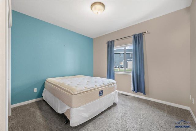 1722 IRON HORSE LOOP, Spearfish, SD 57783