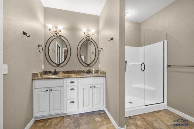 1722 IRON HORSE LOOP, Spearfish, SD 57783