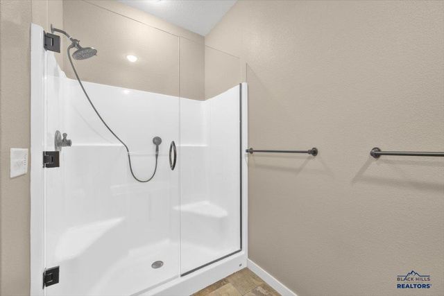 1722 IRON HORSE LOOP, Spearfish, SD 57783