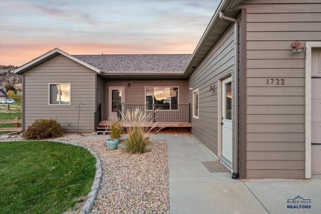 1722 IRON HORSE LOOP, Spearfish, SD 57783