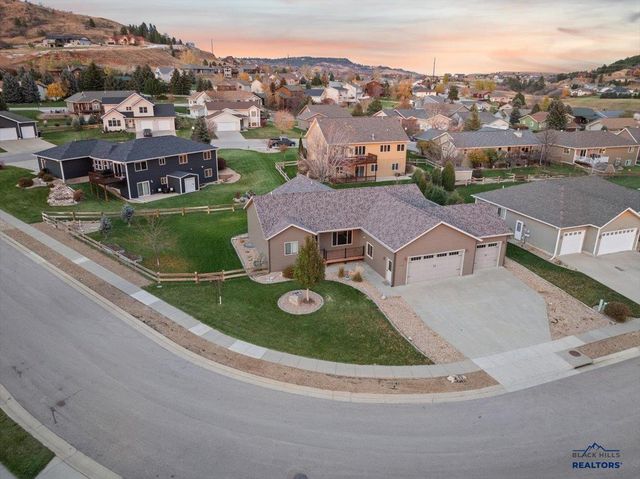 1722 IRON HORSE LOOP, Spearfish, SD 57783